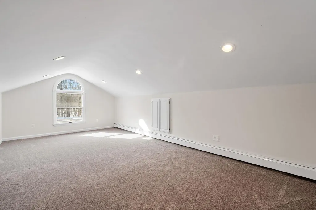 6 M And M Road Middletown NY 10940