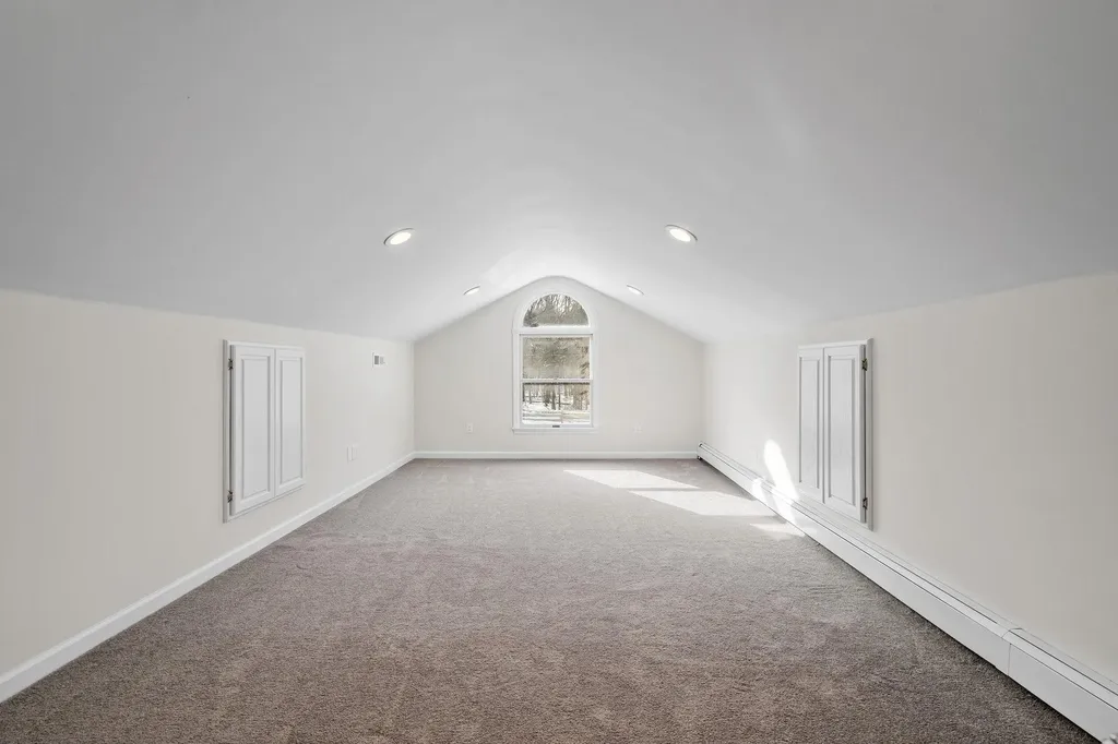 6 M And M Road Middletown NY 10940
