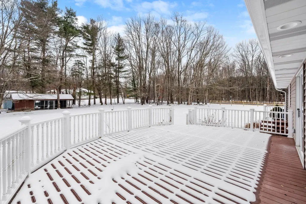 6 M And M Road Middletown NY 10940