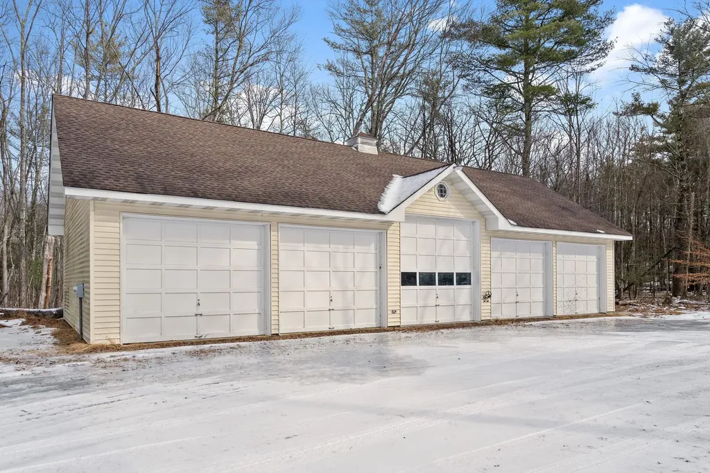 6 M And M Road Middletown NY 10940