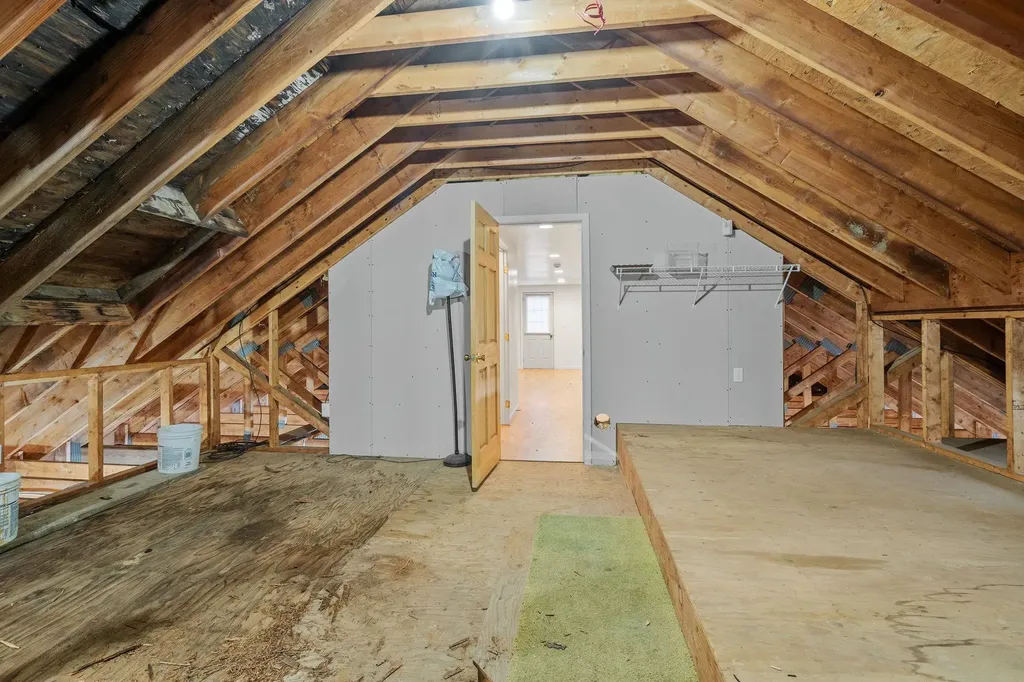 6 M And M Road Middletown NY 10940