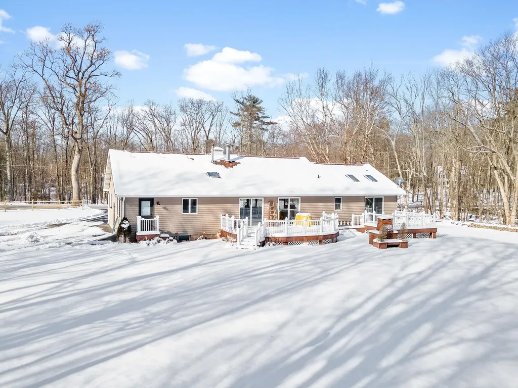 6 M And M Road Middletown NY 10940