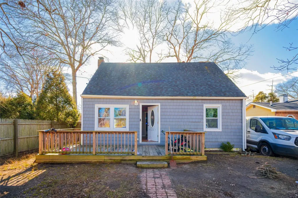 98 Manor Drive Brookhaven NY 11967