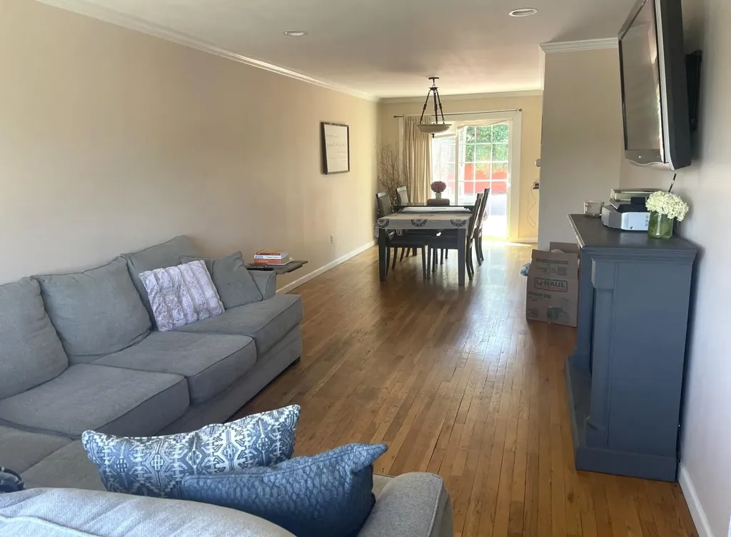 53 Valerie Drive Yonkers NY 10703