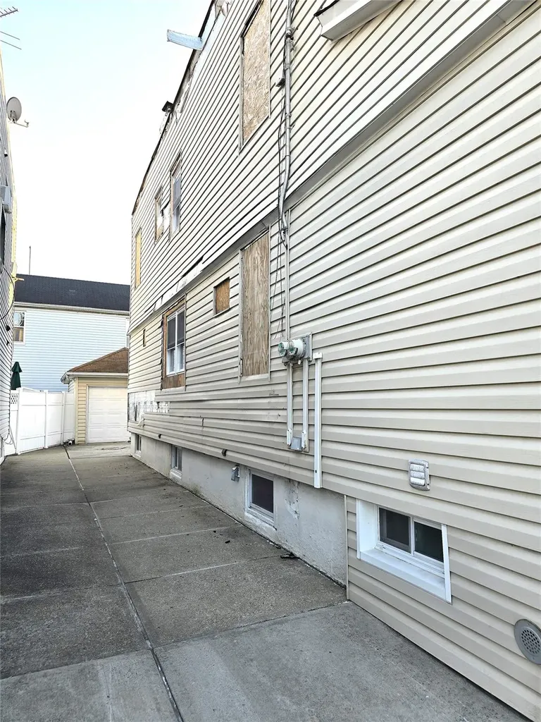 9504 Linden Boulevard Ozone Park NY 11417