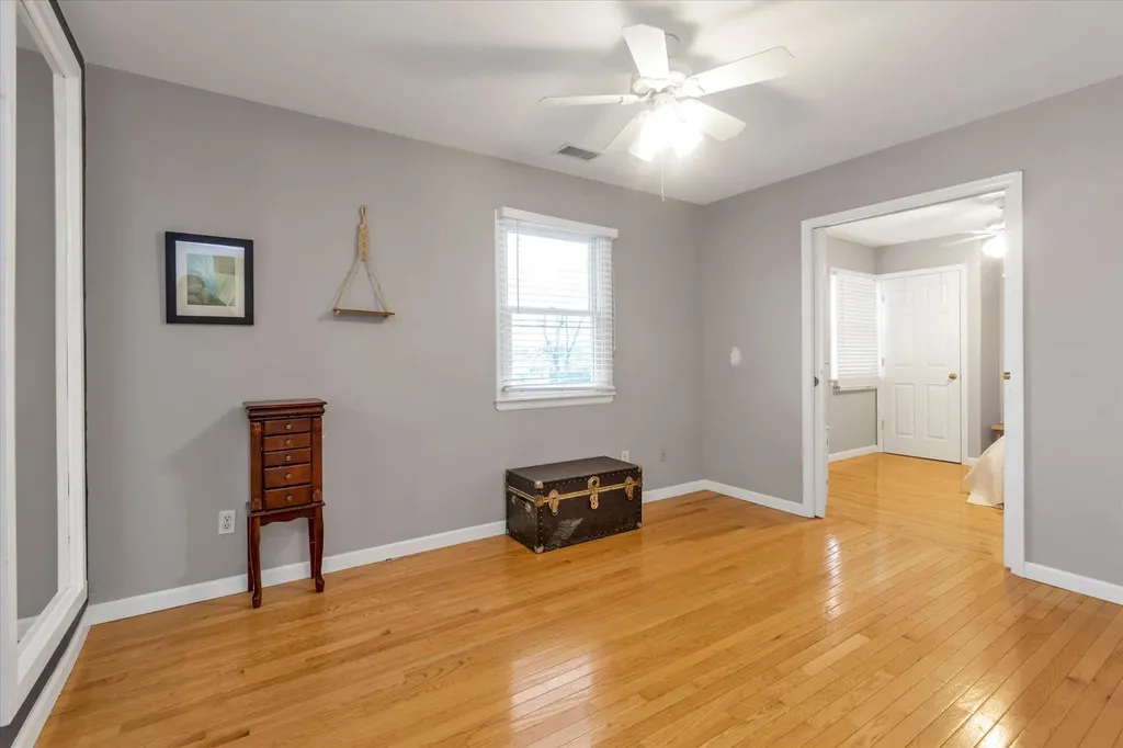 114 North Road Babylon NY 11702
