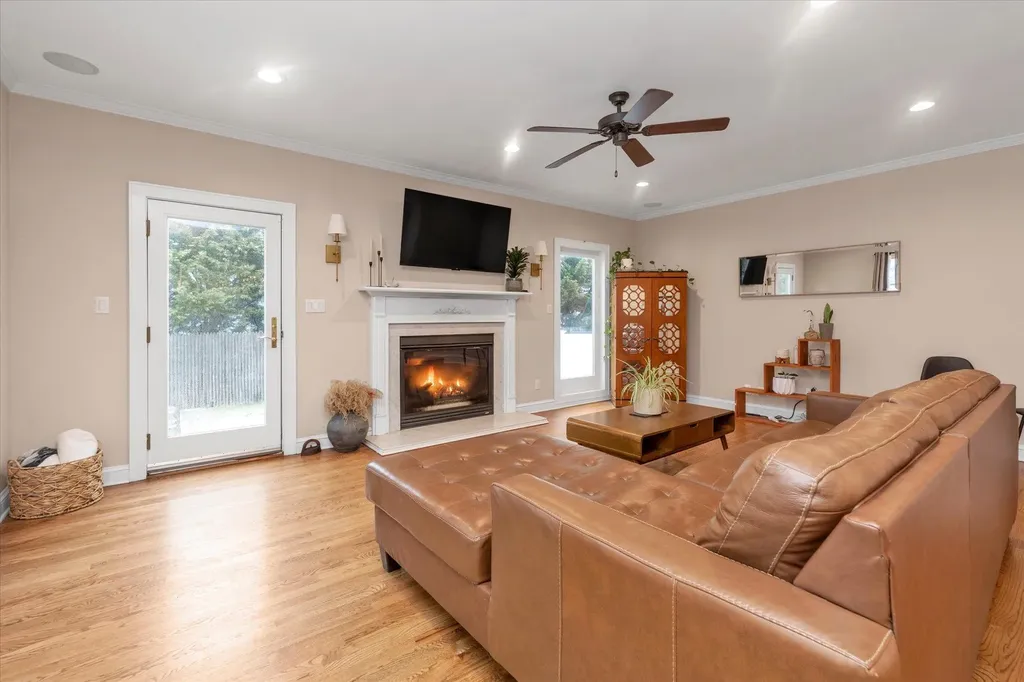 114 North Road Babylon NY 11702