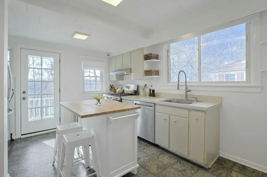 20 Iroquois Road Ossining NY 10562
