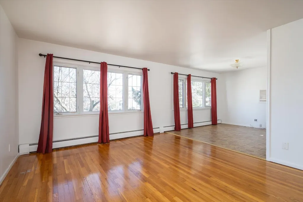 597 Old Bethpage Road Old Bethpage NY 11804