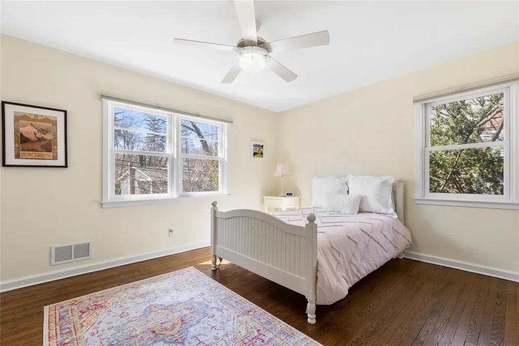 121 Walgrove Avenue Dobbs Ferry NY 10522
