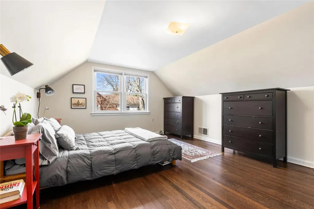 121 Walgrove Avenue Dobbs Ferry NY 10522