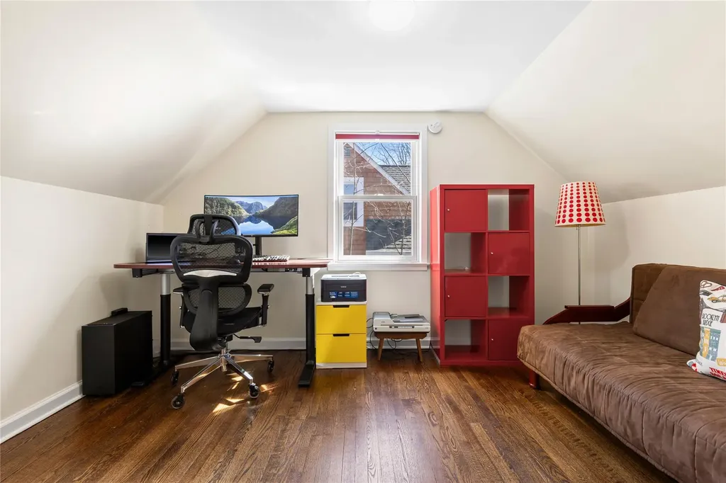 121 Walgrove Avenue Dobbs Ferry NY 10522