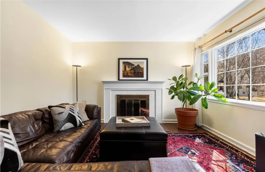 121 Walgrove Avenue Dobbs Ferry NY 10522