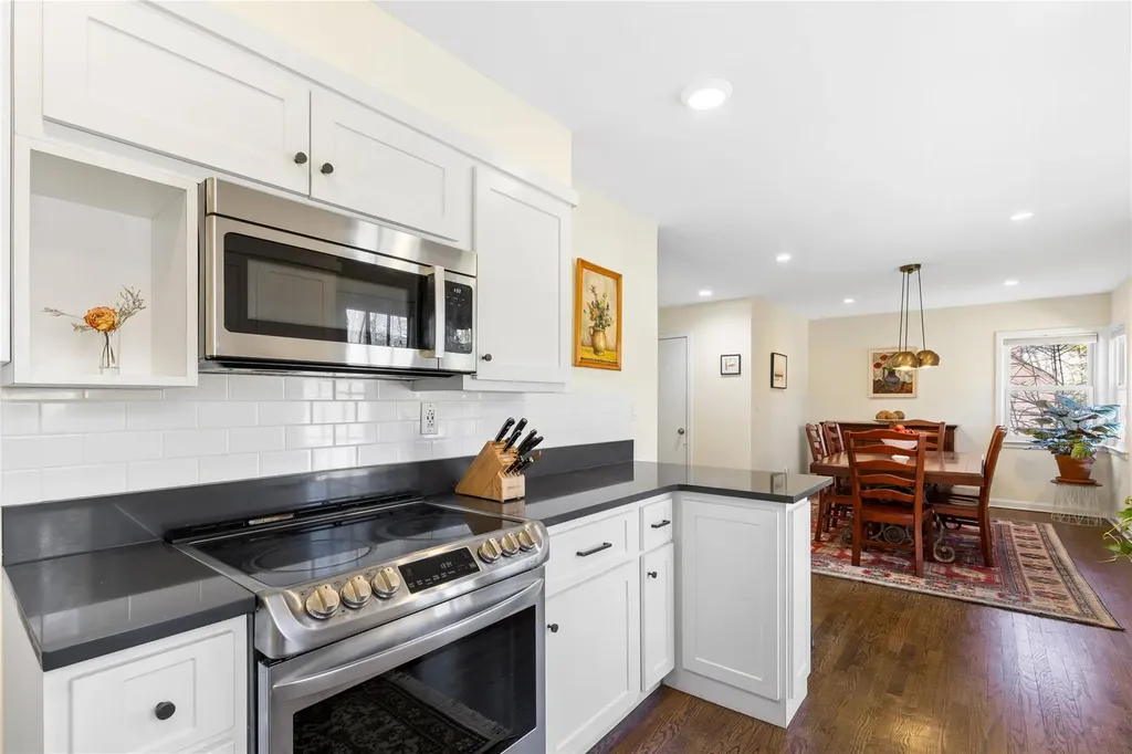 121 Walgrove Avenue Dobbs Ferry NY 10522