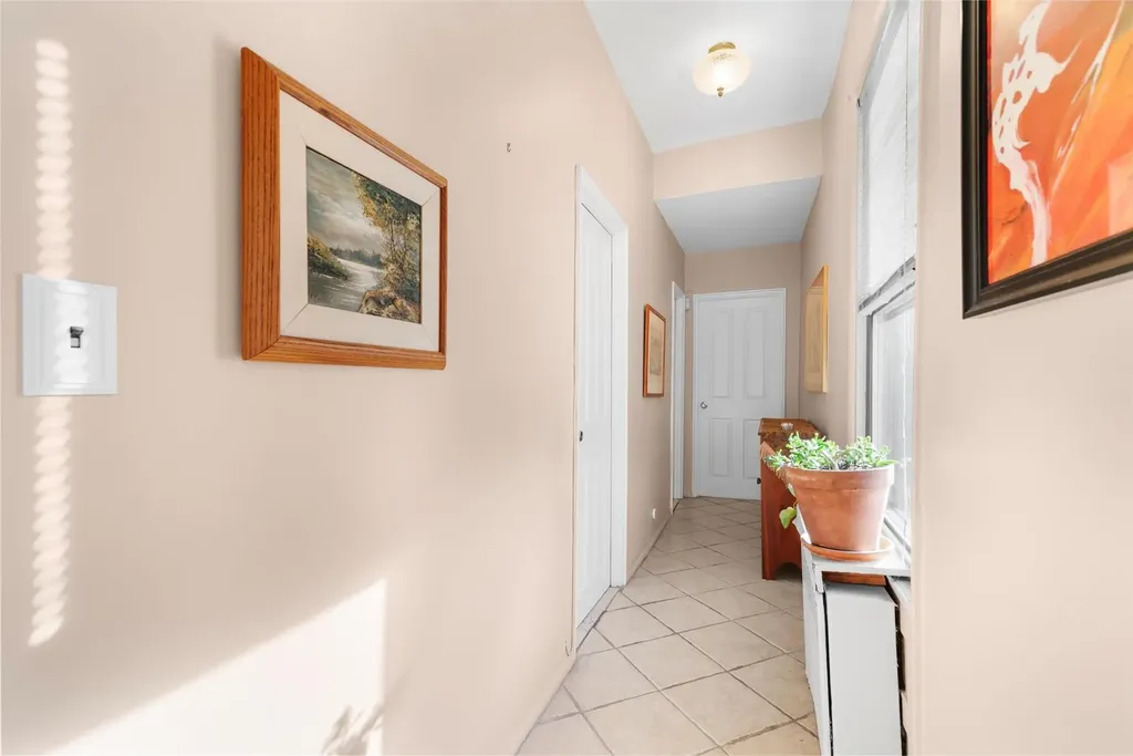 408 E 240th Street Bronx NY 10470