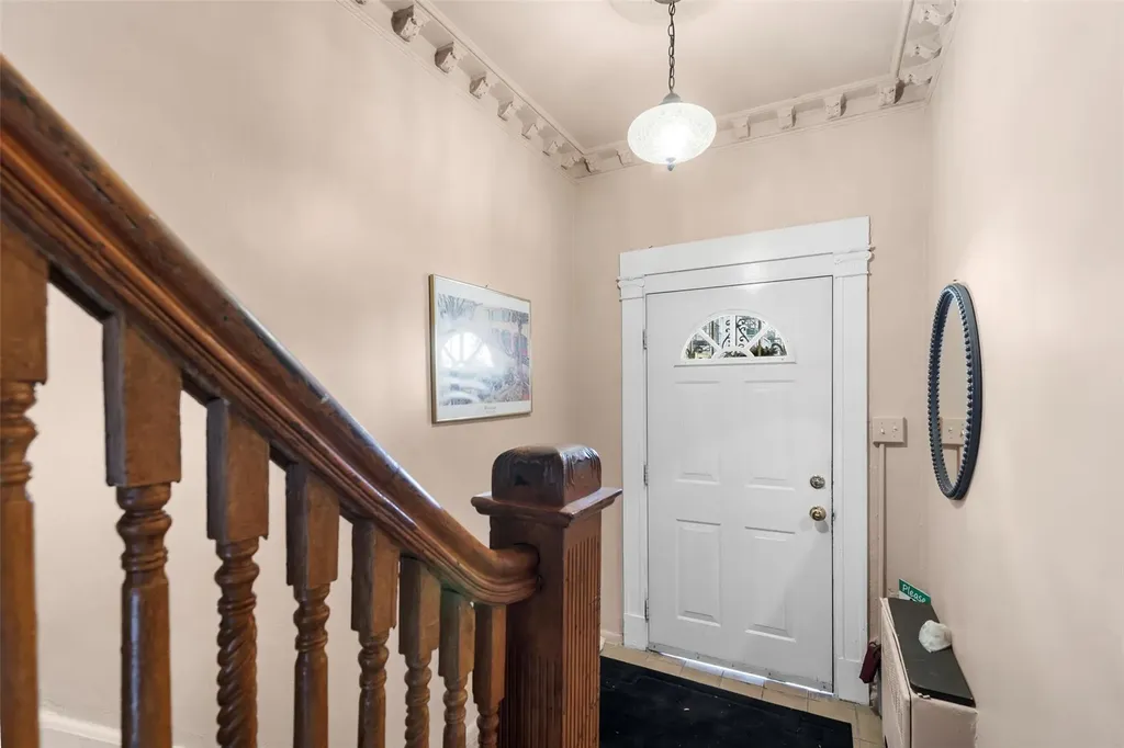 408 E 240th Street Bronx NY 10470