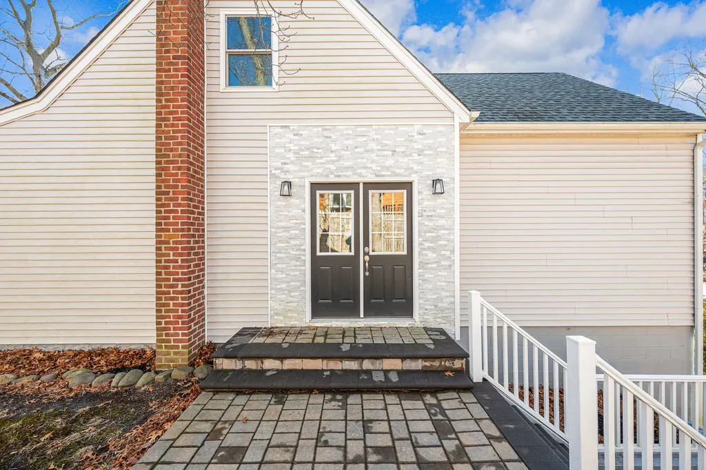 43 Hewlett Drive Sound Beach NY 11789