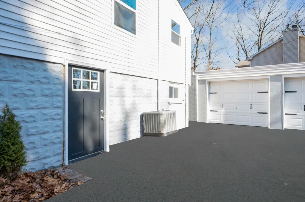 43 Hewlett Drive Sound Beach NY 11789
