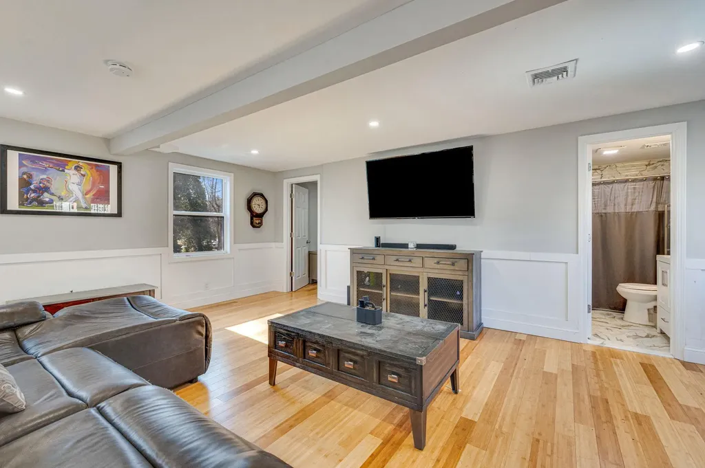 43 Hewlett Drive Sound Beach NY 11789