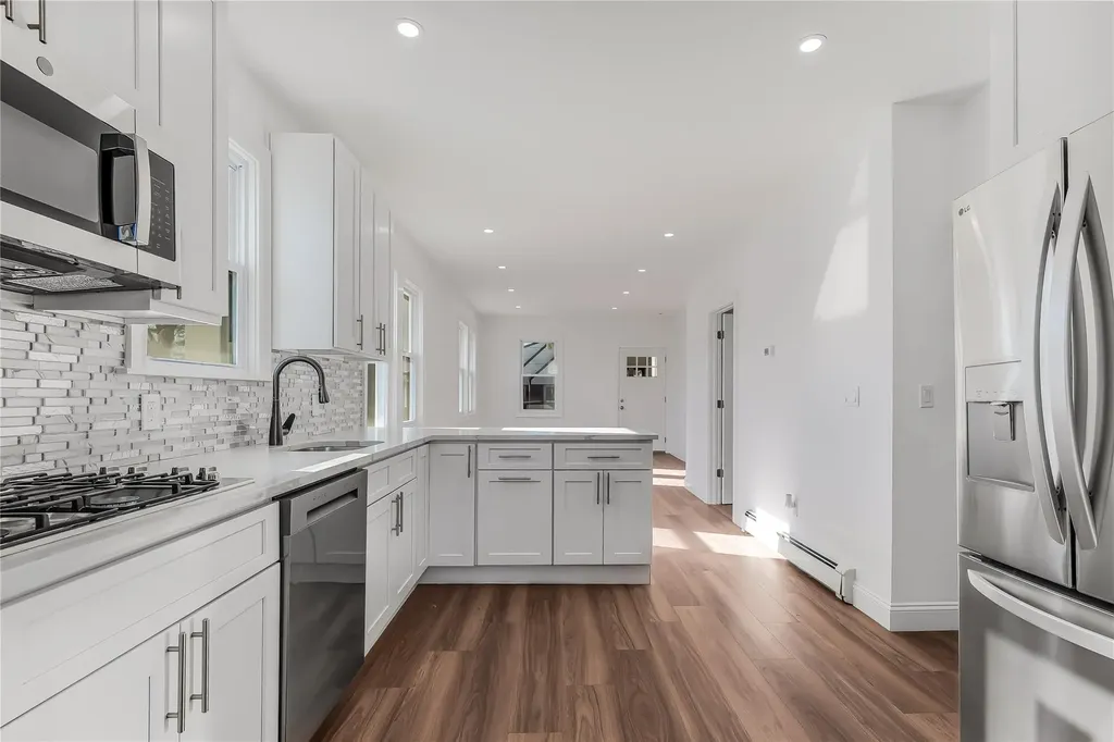 73 Liberty Boulevard Valley Stream NY 11580
