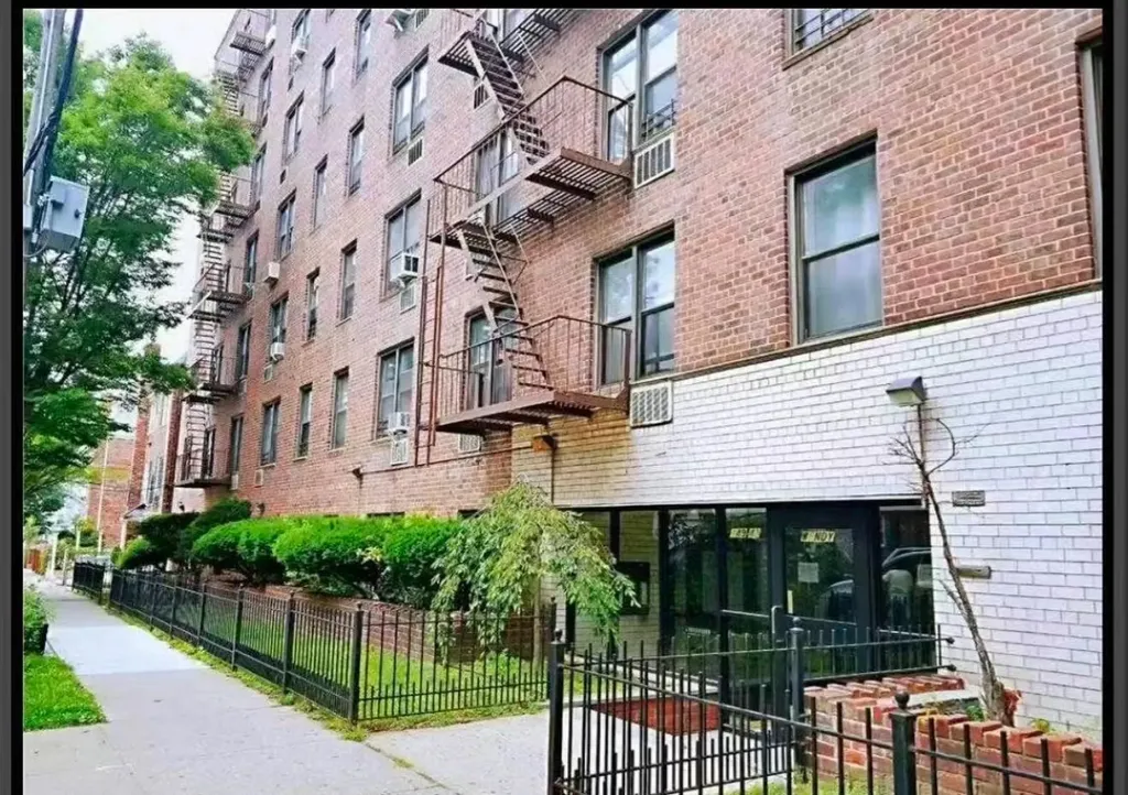 149-43 35 Flushing NY 11354