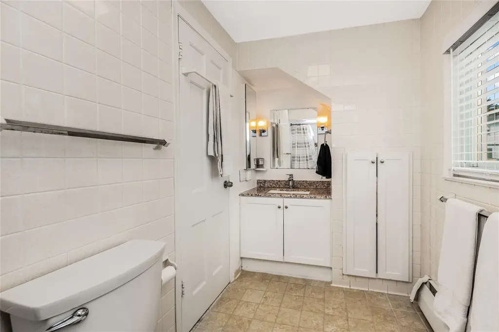 170 Jefferson Avenue Valhalla NY 10595