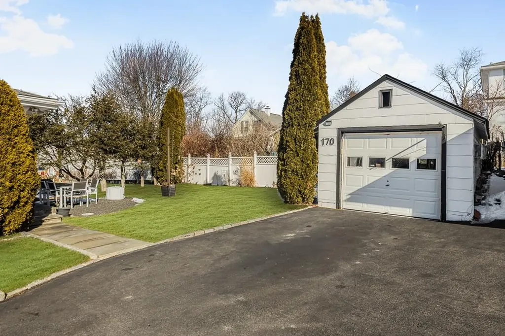 170 Jefferson Avenue Valhalla NY 10595
