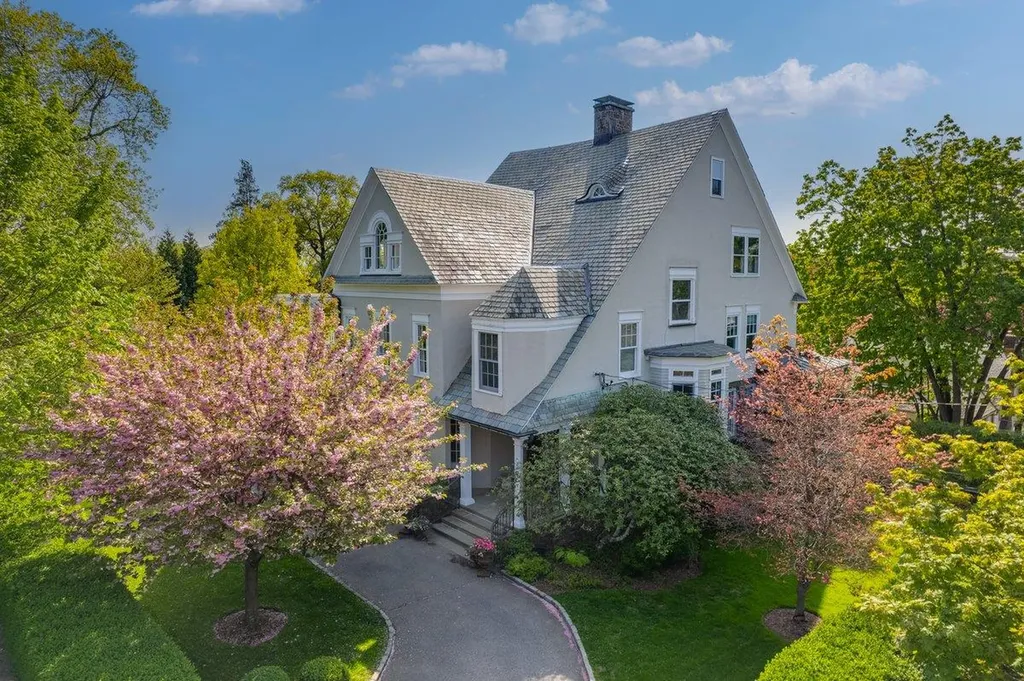 203 Corlies Avenue Pelham NY 10803