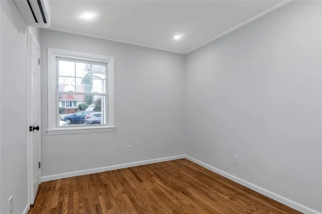 55 Harriman Avenue Hempstead NY 11550