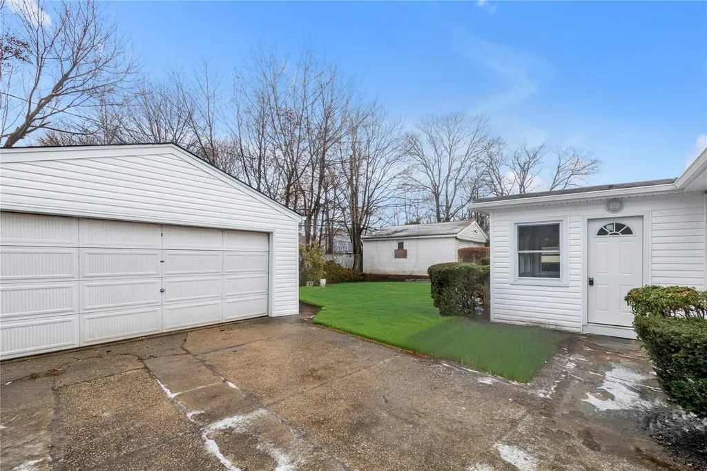 55 Harriman Avenue Hempstead NY 11550