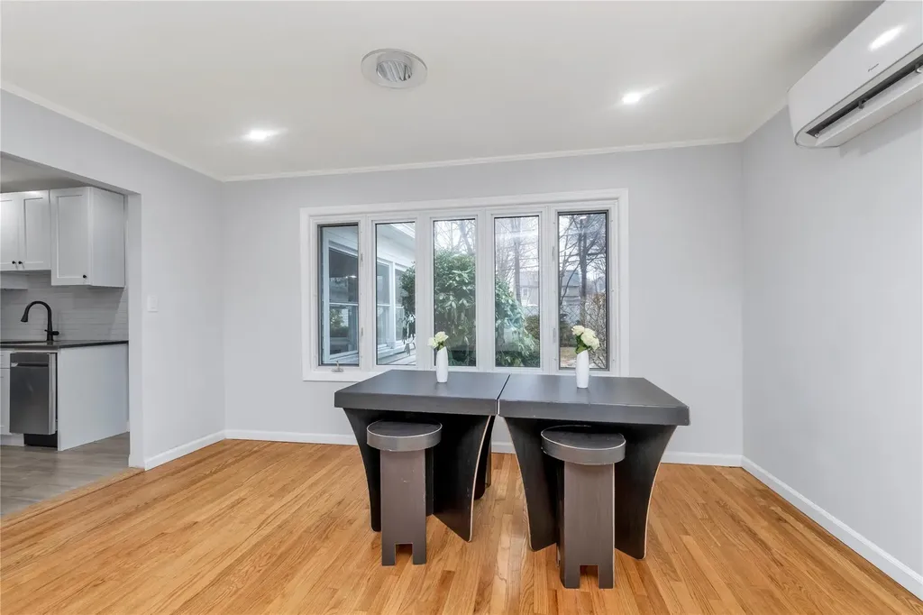 55 Harriman Avenue Hempstead NY 11550