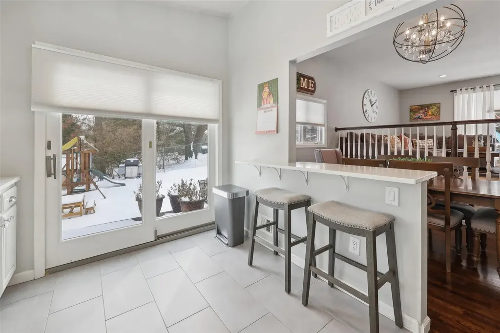 17 Silver Birch Lane Pearl River NY 10965
