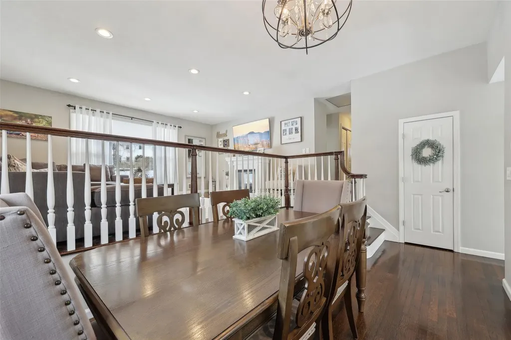 17 Silver Birch Lane Pearl River NY 10965