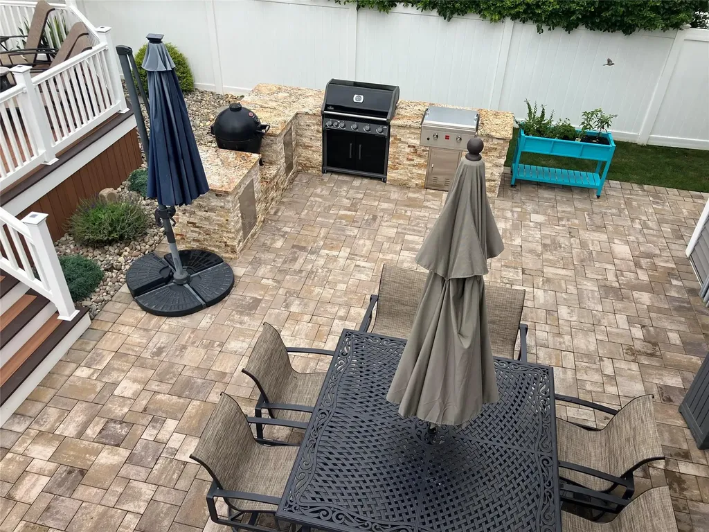 7 Plowboy Path Commack NY 11725