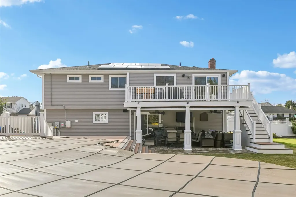 7 Plowboy Path Commack NY 11725