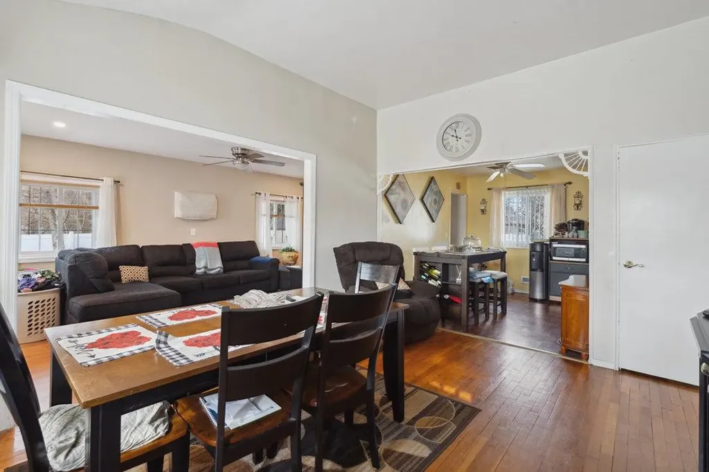 181 Elm Drive Bay Shore NY 11706