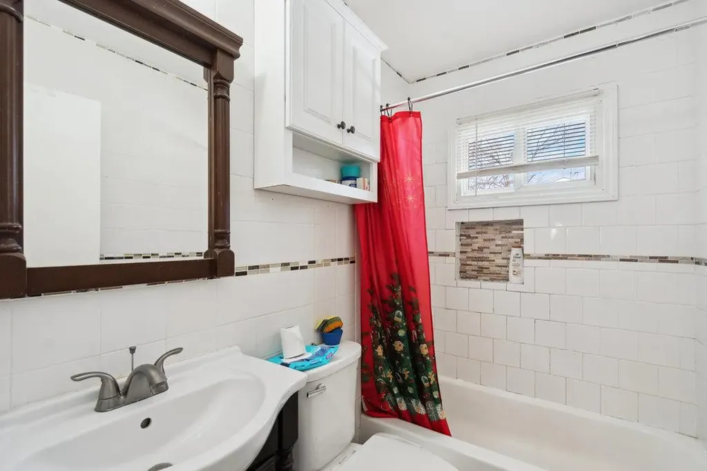 181 Elm Drive Bay Shore NY 11706