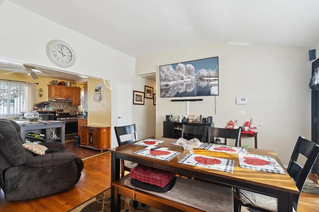 181 Elm Drive Bay Shore NY 11706