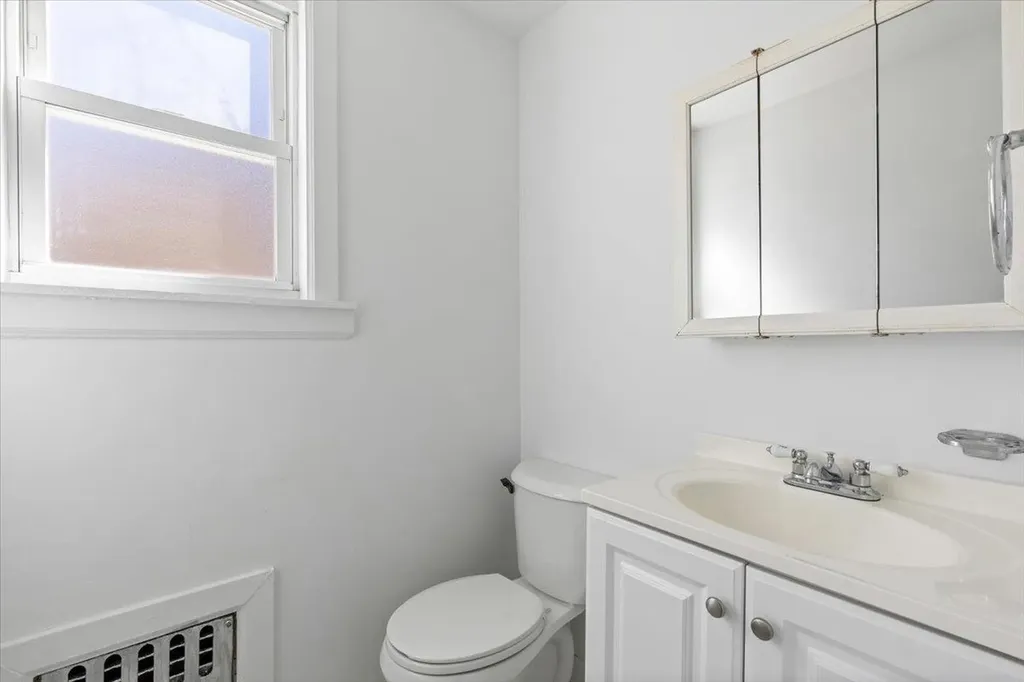 34 Elinor Place Yonkers NY 10705