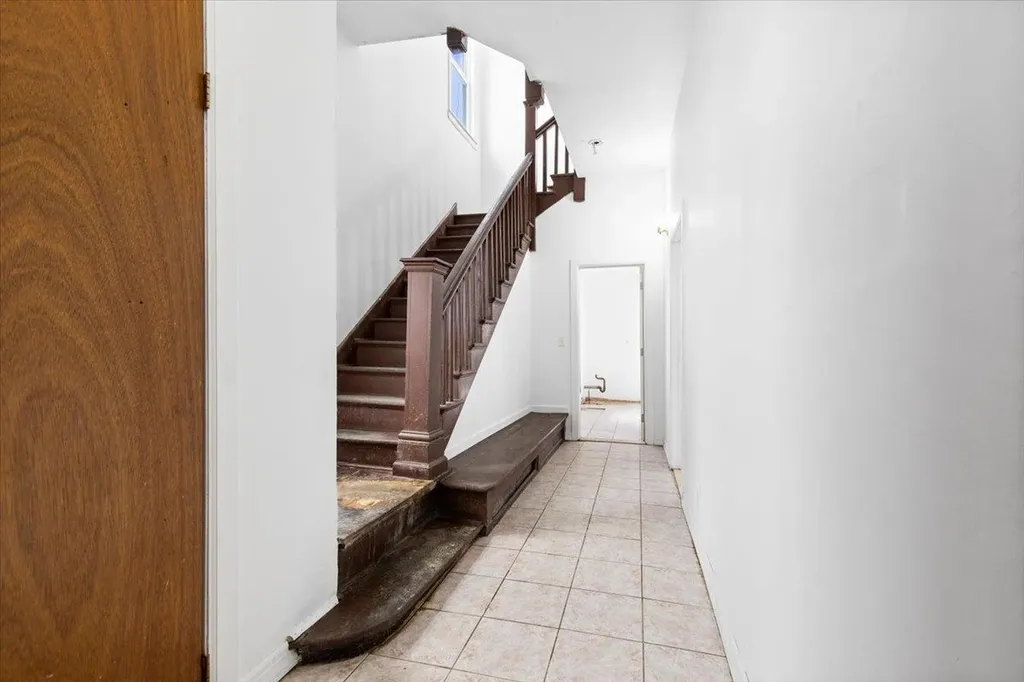 34 Elinor Place Yonkers NY 10705