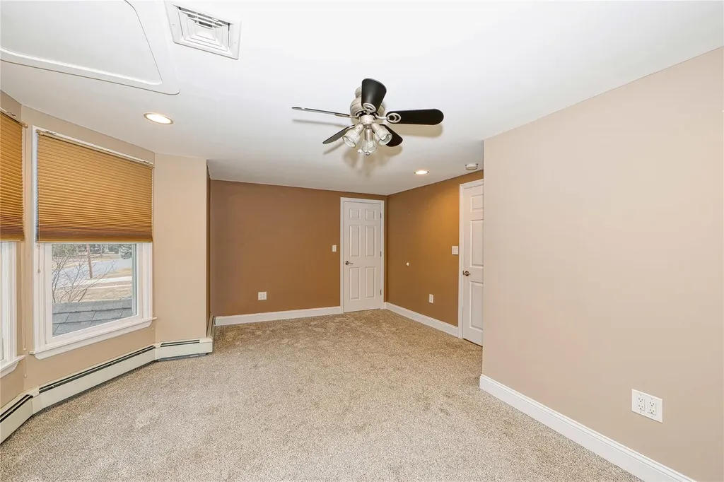 103 Dale Drive Oakdale NY 11769
