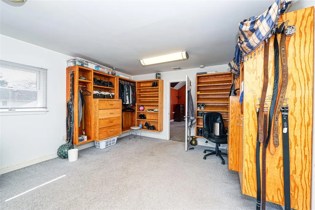103 Dale Drive Oakdale NY 11769