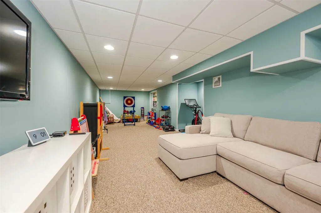 367 Mildred Street Oceanside NY 11572