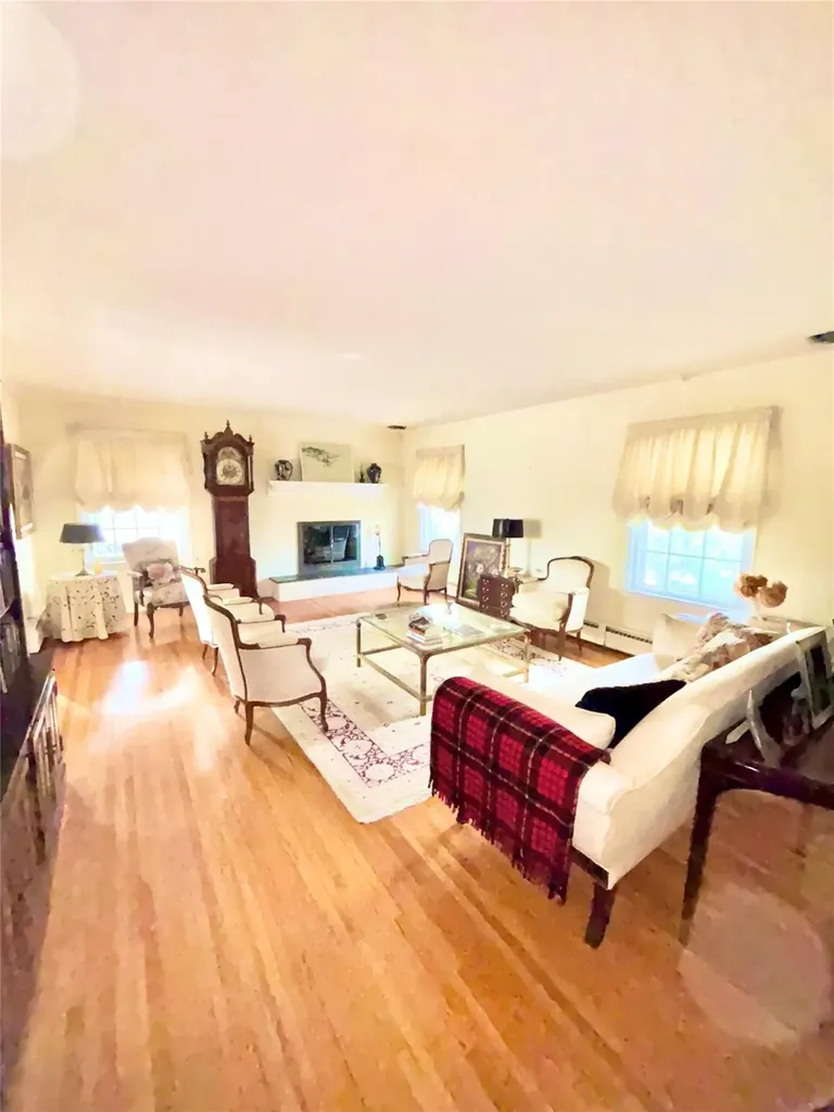 94 Lawrence Avenue Lawrence NY 11559