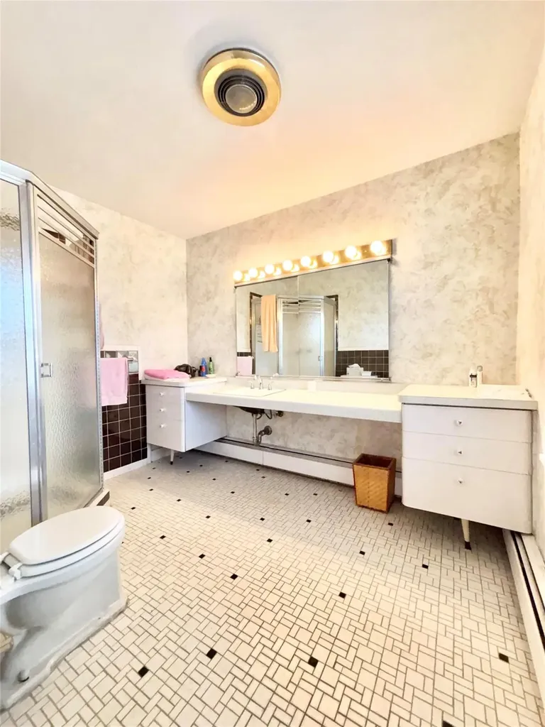 94 Lawrence Avenue Lawrence NY 11559