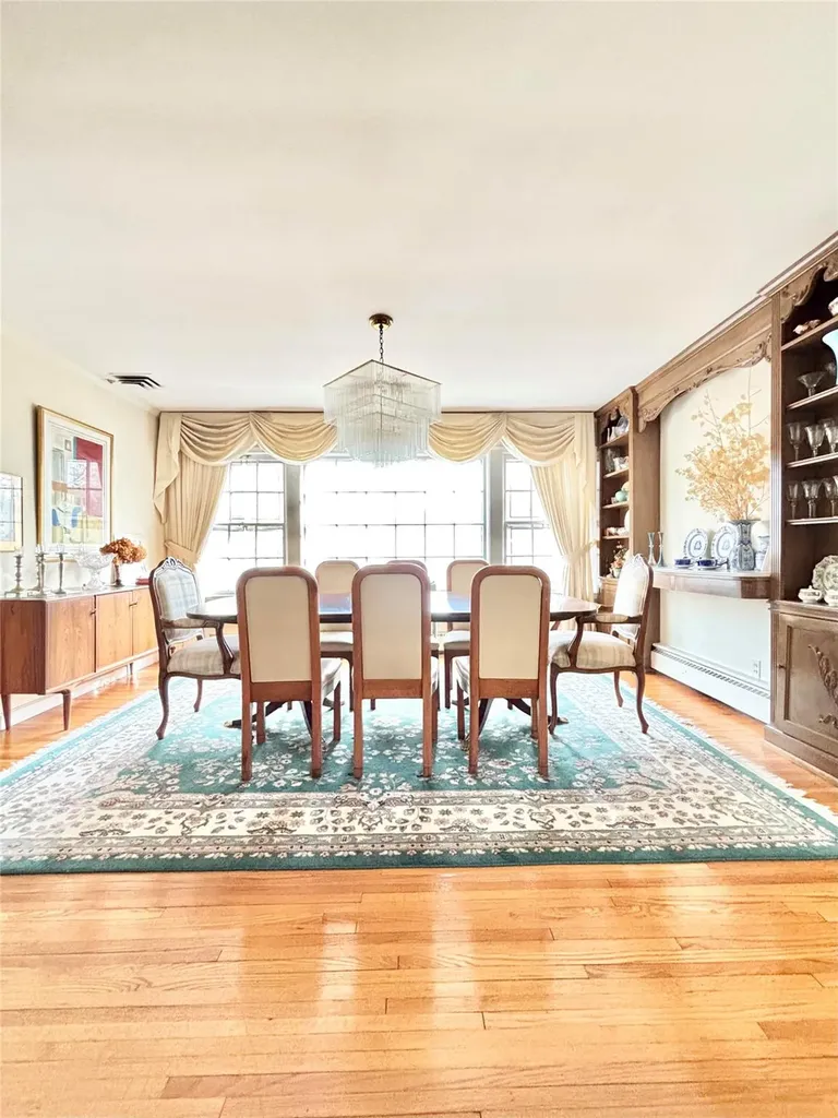 94 Lawrence Avenue Lawrence NY 11559