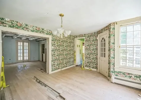 155 Royston Lane Oyster Bay Cove NY 11771