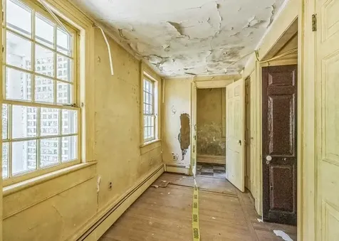 155 Royston Lane Oyster Bay Cove NY 11771