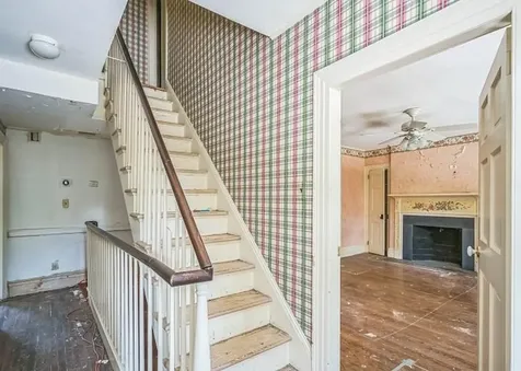 155 Royston Lane Oyster Bay Cove NY 11771