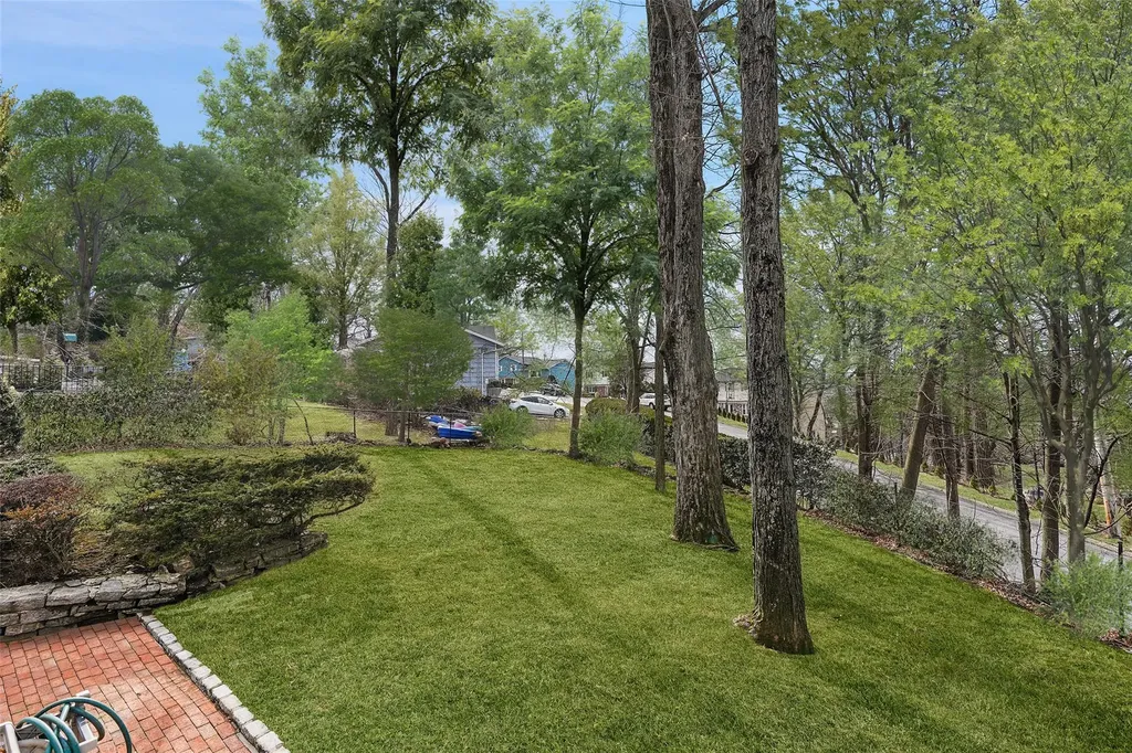 1 Skytop Road Scarsdale NY 10583